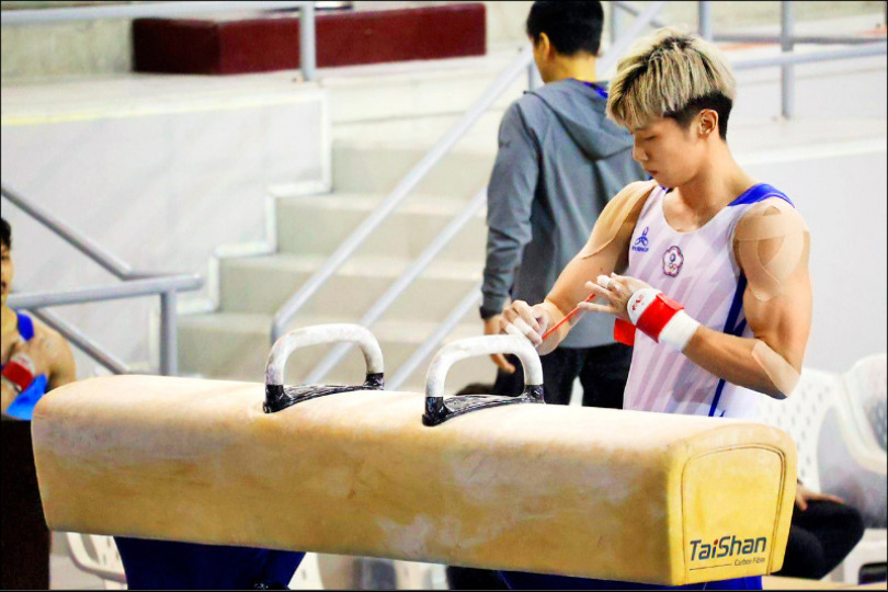 體操世界盃杜哈站》李智凱預賽第一 拚奧運門票