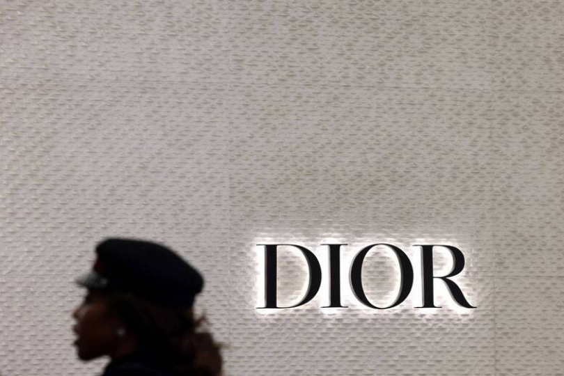 中國承包商剝削勞工 法院接管Dior子公司