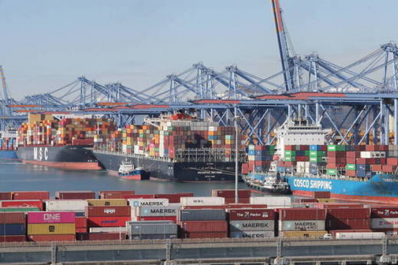 貨櫃航運現貨價重跌 7成客戶擬重議長約價