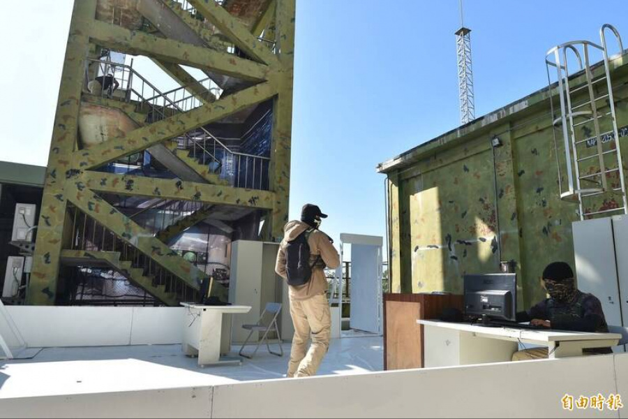 海軍「海洋監偵能量整體提升案」 颱風天照抓中艦動態