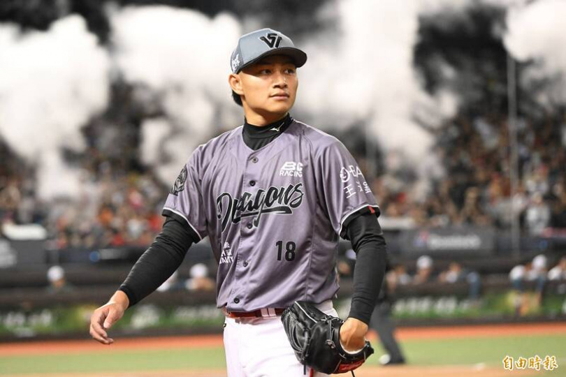 龍隊第7局灌7分 徐若熙8局無失分奪本季首勝