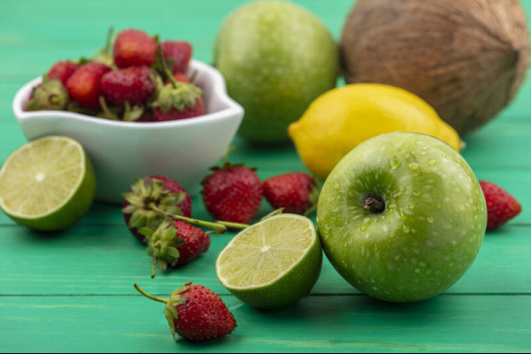 高血壓不只靠吃藥 美網紅醫推5種降壓水果