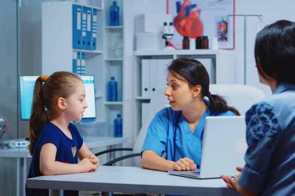 很多父母不知道！兒童健檢未滿7歲7次健檢、6次篩檢