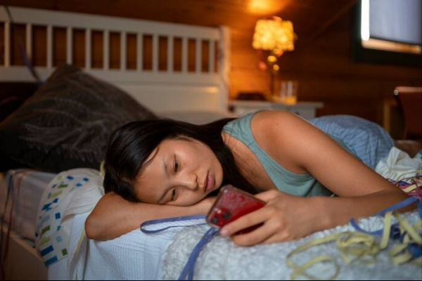 半夜常醒來超崩潰 網紅醫:做錯3件事反而難入睡 半夜常醒來超崩潰 網紅醫:做錯3件事反而難入睡