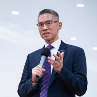 校長當然可以探索職涯 但公共承諾也不能被探索掉 ——從德爾菲三句箴言談高為元校長事件