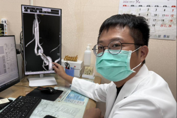 婦人雷擊性頭痛竟是腦動脈瘤破裂 南投醫院經動脈栓塞術搶命