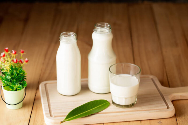 無乳糖鮮乳≠無糖！醫實測血糖從93飆至176 嚇了一跳