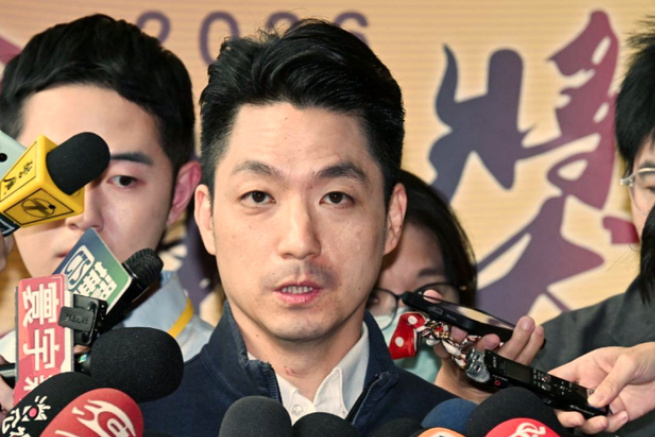 陳怡凱：在蠢與壞之間
