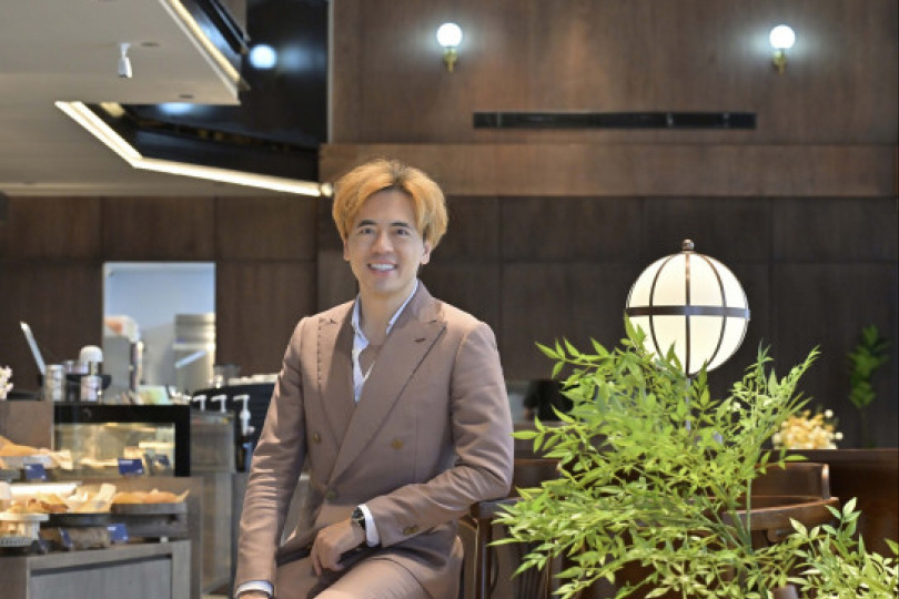 星巴克去冰加奶要付15元被罵翻 路易莎董座曝:業績好到翻掉 星巴克去冰加奶要付15元被罵翻 路易莎董座曝:業績好到翻掉