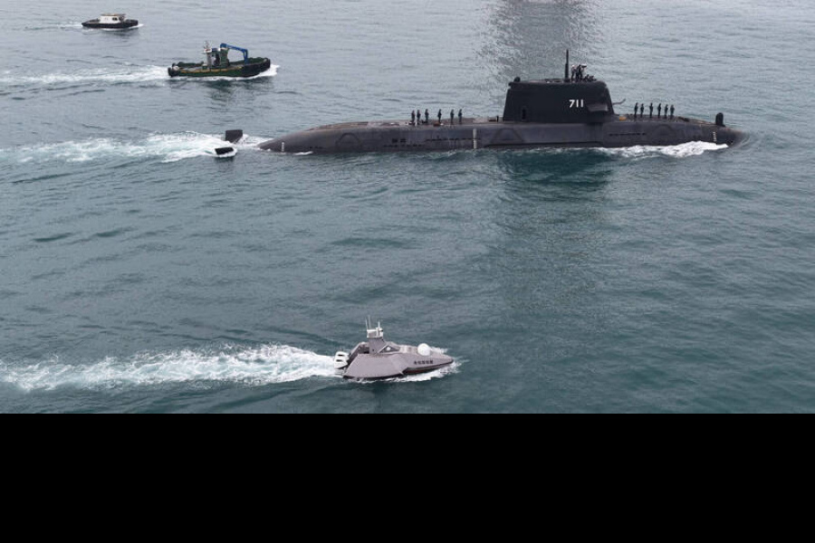 海鯤潛艦遭爆海測時液壓系統失效 X型尾舵改由人力操作轉向