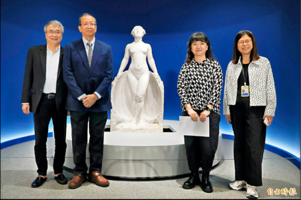 《甘露水》常設展示廳開幕 創隔震系統護國寶