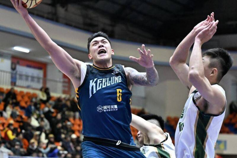 加盟黑鳶首秀10分7失誤 周儀翔持續調整狀態