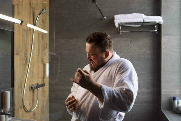 氣溫急凍「洗澎澎」引中風？ 網紅醫：長輩別犯這些錯