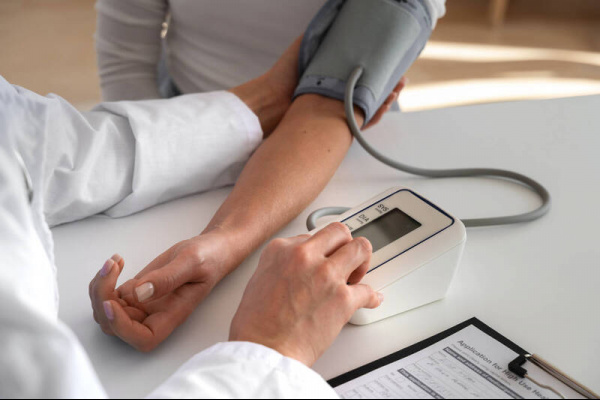 讀懂血壓數值 美網紅醫：數字會說話曝3大致命訊號