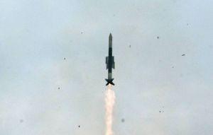 印度自研垂射防空飛彈 首度艦射成功