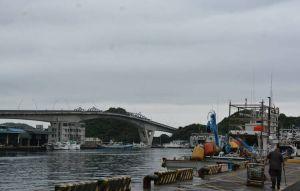 我漁船與那國島擱淺 日本直升機救7人