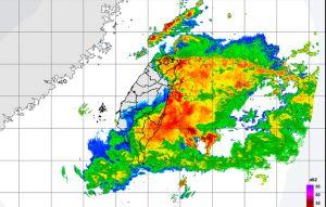 風神颱風共伴效應6縣市豪、大雨 下午雨勢再增強