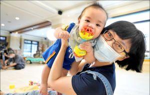 財經週報〉勞保條例三讀 政府撥補入法