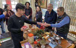 開箱700坪衣鳯百貨幫姊姊敗票？謝典霖︰無關政治