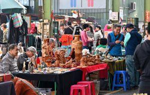 跳蚤市場真的挖到寶！買到張大千真跡 二手衣藏鑽戒