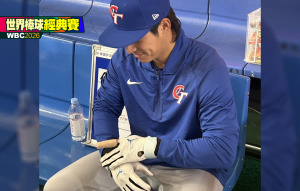 陳傑憲食指骨裂 練打照樣開轟