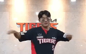 不只女裝！金倒永熱跳迷因舞賣萌影片被挖出