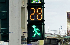 交通部修法！小綠人綠燈閃就別跑了