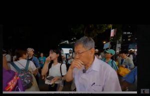 柯文哲陪議員參選人掃街 遭辣椒水攻擊 