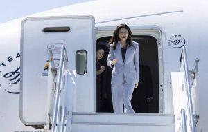 鄭麗文赴中喊和平之旅！解放軍直接發文打臉