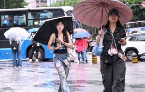 出門帶傘！週六中南部慎防雨彈 北東防午後雷雨