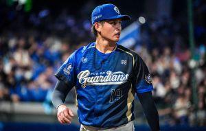 勝投怪盜發功！張奕第1球就挨滿貫砲照樣摘勝