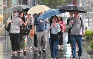 週二豪雨肆虐南部 週四中部以北嚴防紫爆雨彈