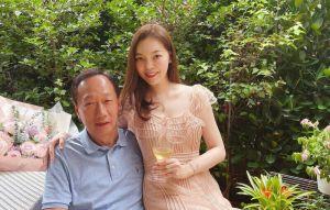 女球友緋聞翻篇？郭台銘一家近況曝