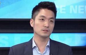 蔣萬安怎麼了！7年前影片被挖出  網驚：被奪舍？