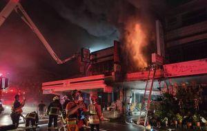 宜蘭員山建材行大火 老父、妻及2兒女受困