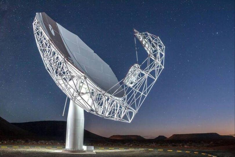  MeerKAT望遠鏡3小時內偵測49個新星系