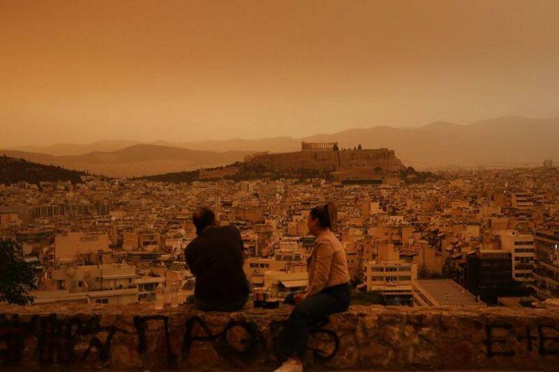 6年來最嚴重 沙塵暴襲雅典如末日場景