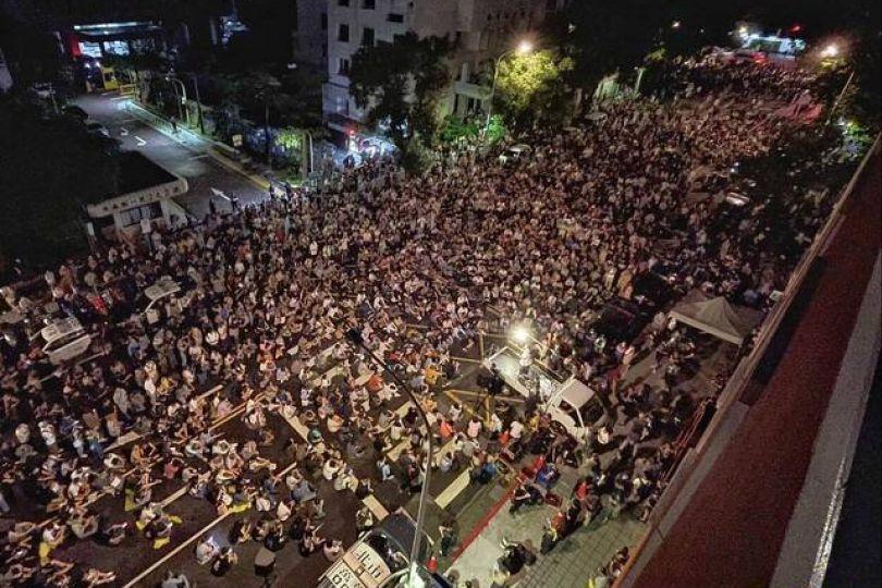 3萬人圍立院抗議 藍白拚國會擴權案5/24再戰