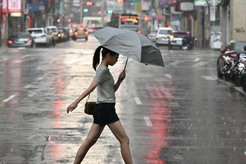 週五又要下雨 日夜溫差大出門記得帶外套
