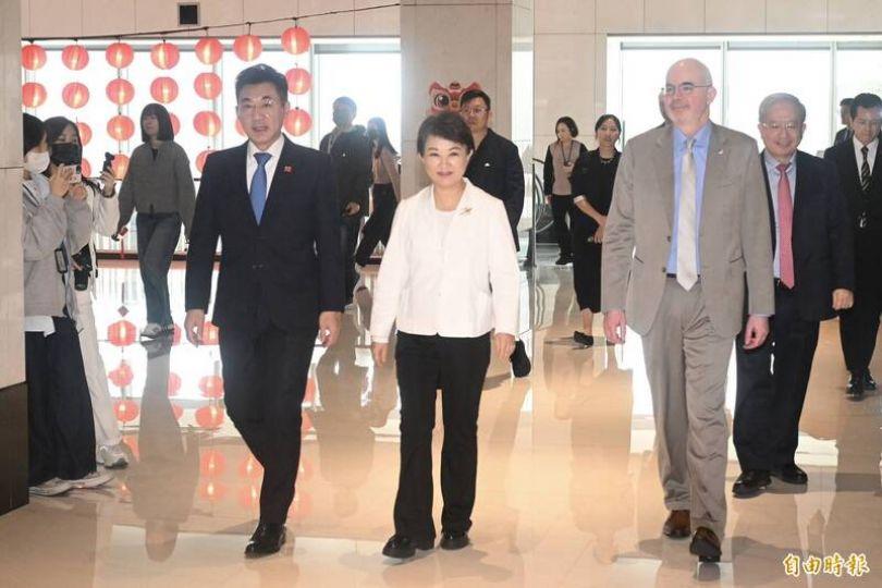 蕭旭岑諷谷立言「比科長大一點」 張育萌嗆：那盧秀燕今天見誰？