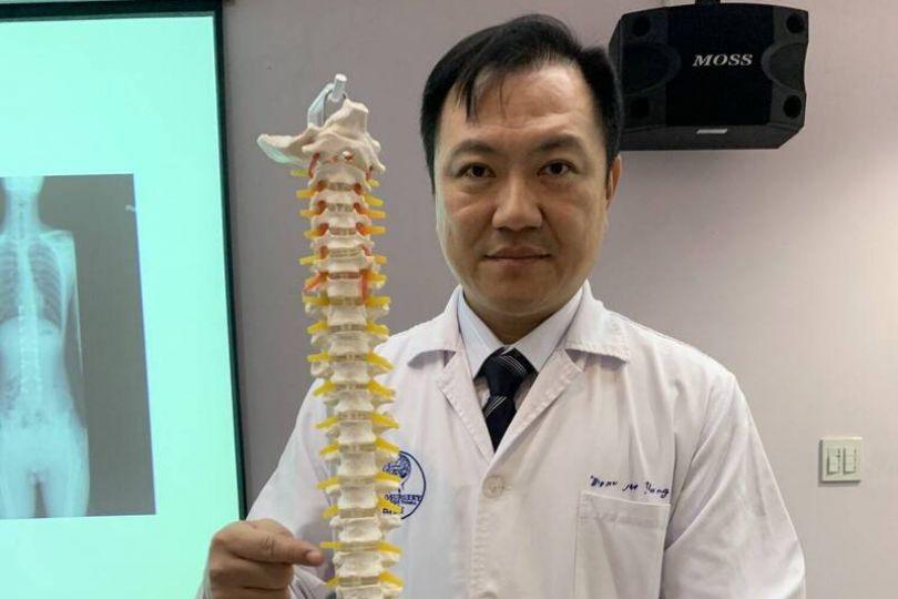 中榮挨罰10萬 醫師楊孟寅、鄭文郁停業1個月