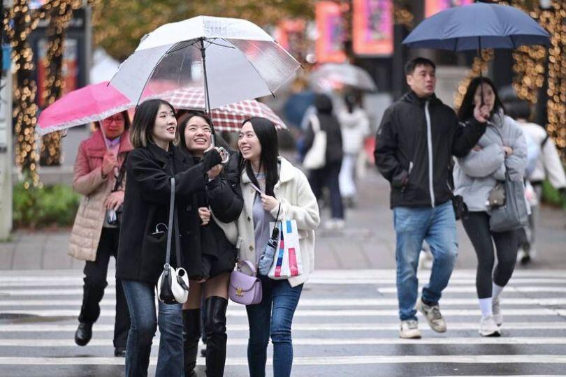 週六北、東北部稍涼有雨 中南部上看31度