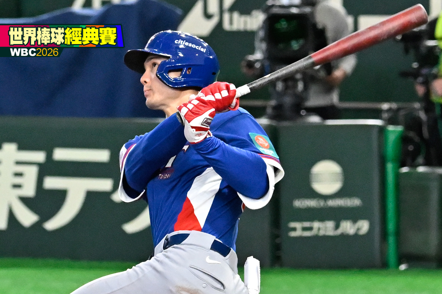 費仔轟滿貫砲 台灣首支長打出現了