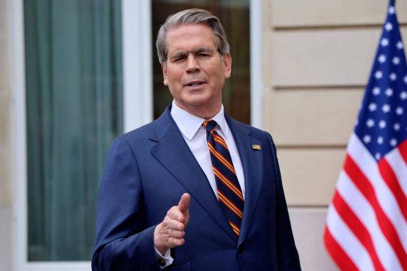 油價不會暴衝了？貝森特：美允許伊朗油輪通過荷姆茲海峽