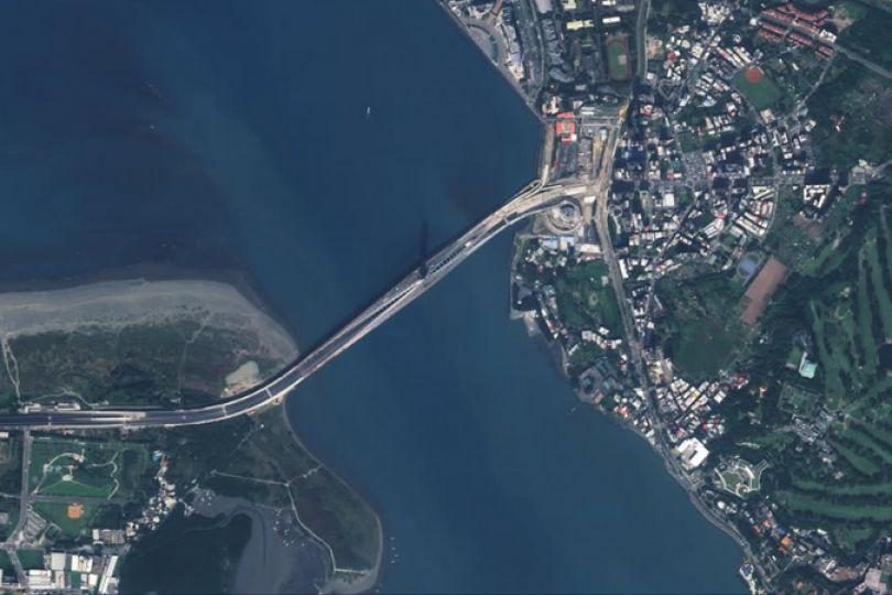 齊柏林衛星太空中 拍下超清晰淡江大橋