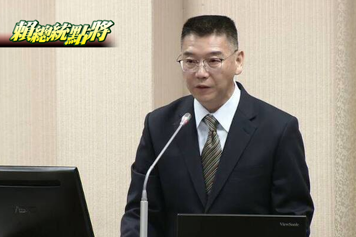 裝甲上將霍守業丶邱國正看到侯嘉倫 都先問這句