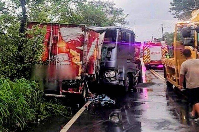 車頭撞到不見 貨車逆向撞砂石車1死