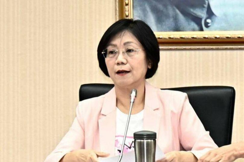 堂哥嗆翁曉玲已是中國人 再爆德國博士論文內幕