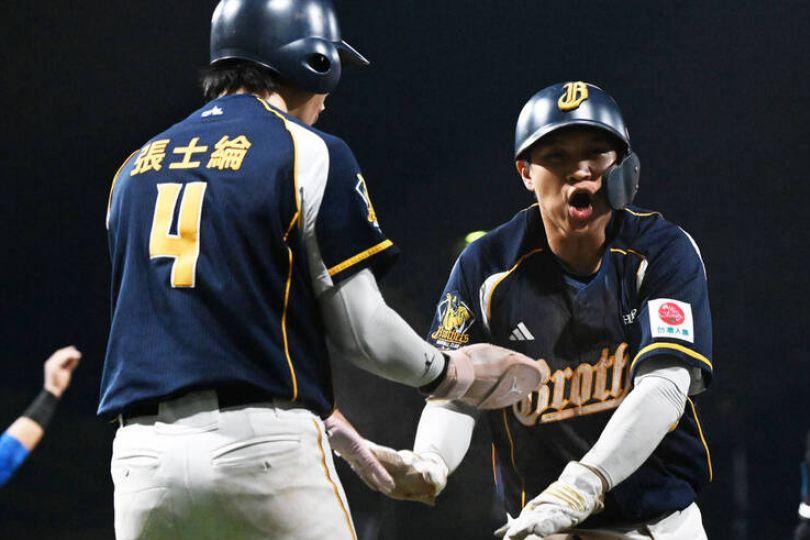 兄弟9:8險勝悍將 平野執教最長8連勝