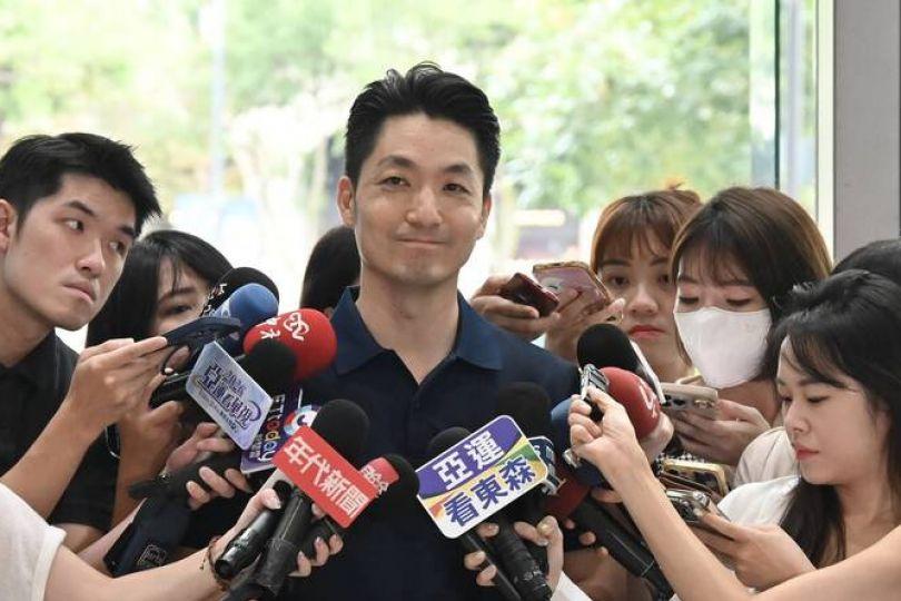 波蘭網紅揭蔣萬安非學術博士:沈伯洋才是真博士